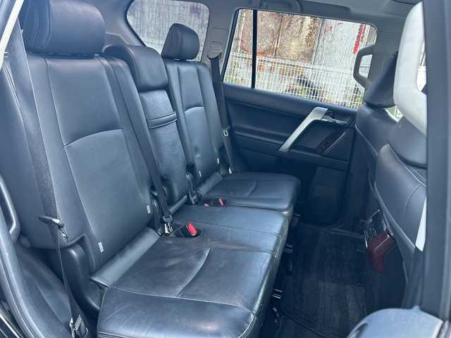 トヨタ ランドクルーザー プラド TZ－G 愛知県 2017(平29)年 13.1万km ブラック 純メーカーSDナビテレビ/フルセグテレビ/バックカメラ/サンルーフ/黒レザーシート/シートヒーター/ドライブレコーダー/ビルドインETC/純18インチAW/新車保証書/取説/スペアキー