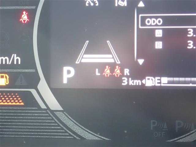 スズキ スペーシア ギア HYBRID XZ 千葉県 2025(令7)年 0.1千km ベージュⅡ 【届出済未使用車】/【ソフトベージュM/ガンM2トーン（FCS）】/純正9インチナビゲーション/・Apple CarPlay/android auto/・Bluetooth/AM/FM/フルセグTV/全方位カメラ/バックカメラ/ヘッドアップディスプレイ/両側パワースライドドア/前席シートヒーター/ステアリングヒーター/スズキセーフティサポート/・デュアルセンサーブレーキサポートII/・誤発進抑制機能/・車線逸脱警報/抑制/・ふらつき警告/・車線維持支援機能/・発進お知らせ機能/・ハイビームアシスト/・標識認識機能/・アダプティブクルーズコントロール/・パーキングセンサー/・低速時ブレーキサポート（前進・後進）/・後方誤発進抑制機能/プッシュスタート/スマートキー2本/アイドリングストップ/純正14インチAW/ウィンカーミラー/電動格納ミラー/取扱説明書/保証書/