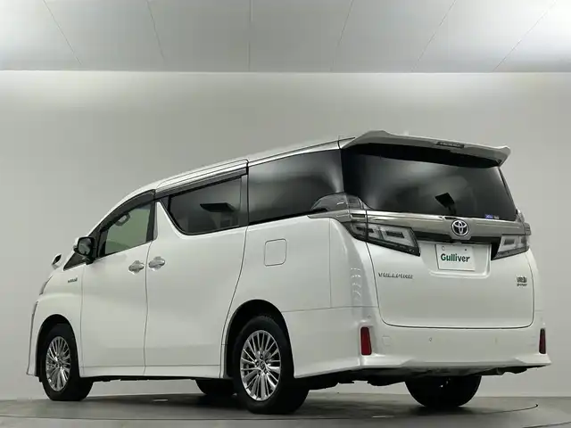 トヨタ ヴェルファイア ハイブリット Z 埼玉県 2019(平31)年 4.5万km ホワイトパールクリスタルシャイン 純正１０型ナビ　フルセグ　バックカメラ　Ｗサンルーフ　電子パーキング　オートブレーキホールド　両側パワースライドドア　レーダークルーズコントロール　純正フリップダウンモニター　ＷＡＣ　ビルドインＥＴＣ