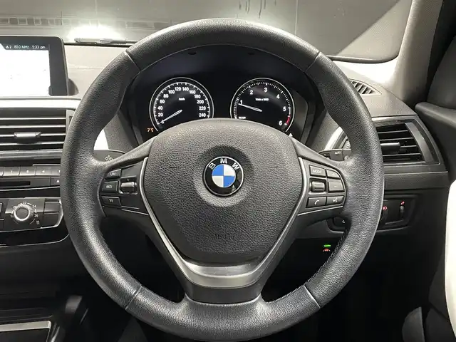 ＢＭＷ １１８ｄ スタイル 群馬県 2018(平30)年 6.1万km ミネラルグレー ハーフレザーシート/ETC2.0/バックカメラ/パーキングアシスト/純正HDDナビ/LEDライト/クルーズコントロール/フォグライト/Bluetooth/USB/CD/DVD/コーナーセンサー/純正フロアマット/純正16インチAW