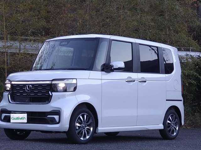 ホンダ Ｎ ＢＯＸ カスタム 大分県 2024(令6)年 0.1万km未満 プラチナホワイトパール 登録済み未使用車/パワースライドドア /ステアリングリモコン/電子パーキング