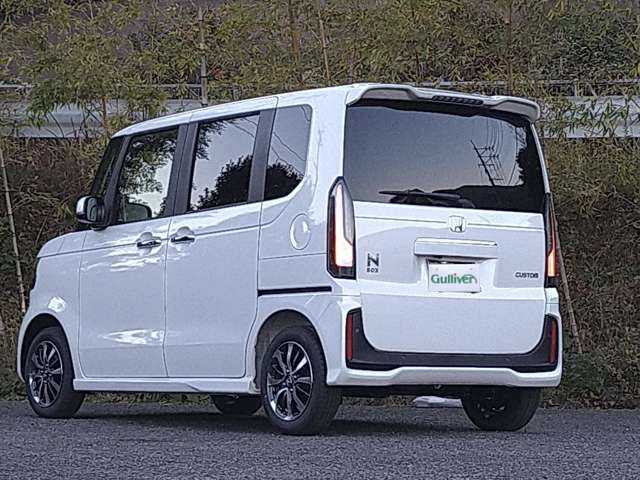 ホンダ Ｎ ＢＯＸ カスタム 大分県 2024(令6)年 0.1万km未満 プラチナホワイトパール 登録済み未使用車/パワースライドドア /ステアリングリモコン/電子パーキング