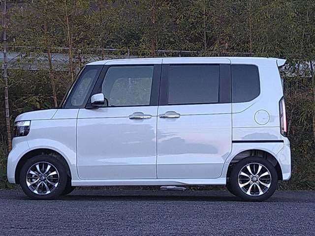 ホンダ Ｎ ＢＯＸ カスタム 大分県 2024(令6)年 0.1万km未満 プラチナホワイトパール 登録済み未使用車/パワースライドドア /ステアリングリモコン/電子パーキング
