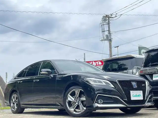 トヨタ クラウン ハイブリッド RS 福岡県 2020(令2)年 3.6万km プレシャスブラックパール ワンオーナー/レザーシートパッケージ【OP】/・黒本革シート/シートヒーター/純正8インチSDナビ/・フルセグTV/BT/CD/DVD/ラジオ/Toyota Safety Sense /・プリクラッシュセーフティ/・レーントレーシングアシスト/・レーダークルーズコントロール/・ロードサインアシスト/・アダプティブハイビームシステム/・オートマチックハイビーム/・先行車発進告知機能/ブラインドスポットモニター/インテリジェントクリアランスソナー/バックカメラ/エアシート/パワーシート/ETC2.0/スパッタリング塗装18インチアルミホイール/三眼LEDヘッドライト/取扱説明書/保証書/スペアキー