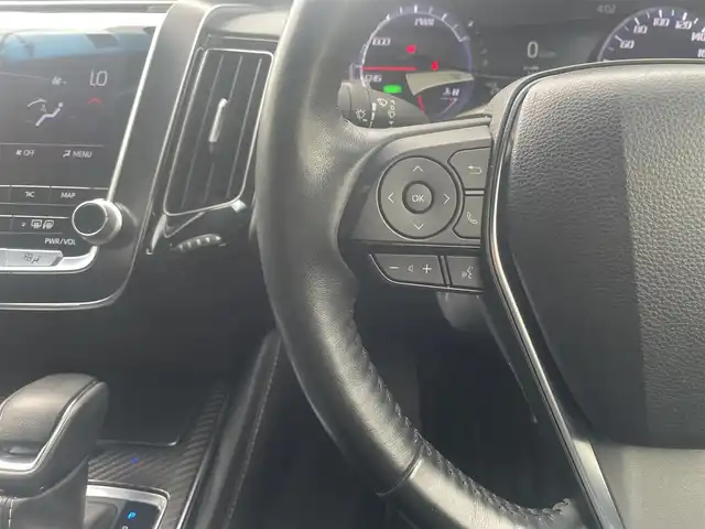 トヨタ クラウン ハイブリッド RS 福岡県 2020(令2)年 3.6万km プレシャスブラックパール ワンオーナー/レザーシートパッケージ【OP】/・黒本革シート/シートヒーター/純正8インチSDナビ/・フルセグTV/BT/CD/DVD/ラジオ/Toyota Safety Sense /・プリクラッシュセーフティ/・レーントレーシングアシスト/・レーダークルーズコントロール/・ロードサインアシスト/・アダプティブハイビームシステム/・オートマチックハイビーム/・先行車発進告知機能/ブラインドスポットモニター/インテリジェントクリアランスソナー/バックカメラ/エアシート/パワーシート/ETC2.0/スパッタリング塗装18インチアルミホイール/三眼LEDヘッドライト/取扱説明書/保証書/スペアキー