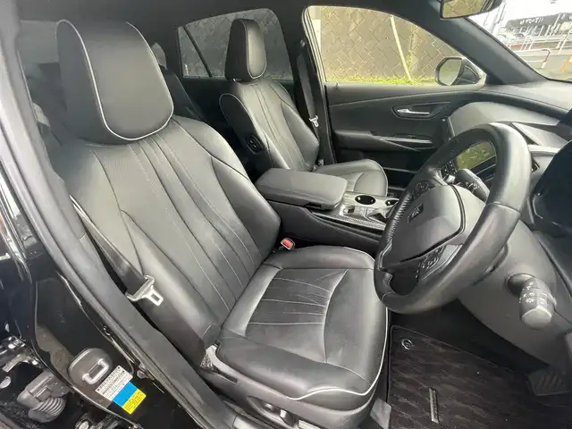 トヨタ クラウン ハイブリッド RS 福岡県 2020(令2)年 3.6万km プレシャスブラックパール ワンオーナー/レザーシートパッケージ【OP】/・黒本革シート/シートヒーター/純正8インチSDナビ/・フルセグTV/BT/CD/DVD/ラジオ/Toyota Safety Sense /・プリクラッシュセーフティ/・レーントレーシングアシスト/・レーダークルーズコントロール/・ロードサインアシスト/・アダプティブハイビームシステム/・オートマチックハイビーム/・先行車発進告知機能/ブラインドスポットモニター/インテリジェントクリアランスソナー/バックカメラ/エアシート/パワーシート/ETC2.0/スパッタリング塗装18インチアルミホイール/三眼LEDヘッドライト/取扱説明書/保証書/スペアキー