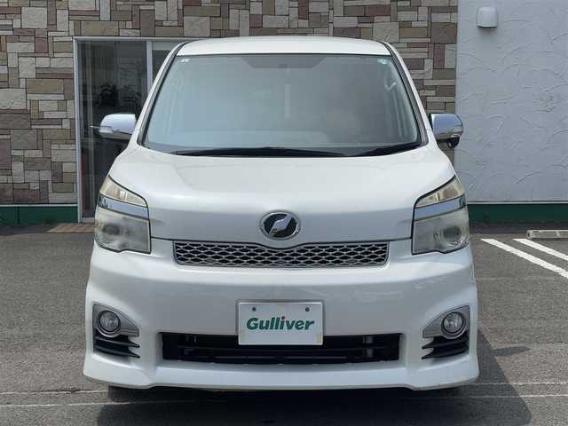 トヨタ ヴォクシー ZS 煌Ⅲ 徳島県 2013(平25)年 10.9万km ホワイトパールクリスタルシャイン 純正SDナビ/（Bluetooth/CD/DVD/フルセグ/SD）/バックカメラ/両側パワースライドドア/スマートキー/プッシュスタート/パドルシフト/電格ミラー/ウインカーミラー