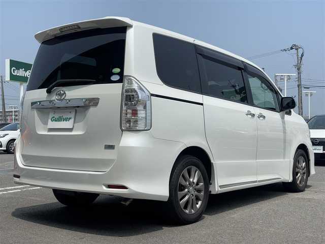 トヨタ ヴォクシー ZS 煌Ⅲ 徳島県 2013(平25)年 10.9万km ホワイトパールクリスタルシャイン 純正SDナビ/（Bluetooth/CD/DVD/フルセグ/SD）/バックカメラ/両側パワースライドドア/スマートキー/プッシュスタート/パドルシフト/電格ミラー/ウインカーミラー