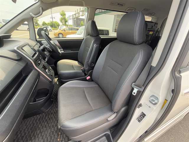 トヨタ ヴォクシー ZS 煌Ⅲ 徳島県 2013(平25)年 10.9万km ホワイトパールクリスタルシャイン 純正SDナビ/（Bluetooth/CD/DVD/フルセグ/SD）/バックカメラ/両側パワースライドドア/スマートキー/プッシュスタート/パドルシフト/電格ミラー/ウインカーミラー