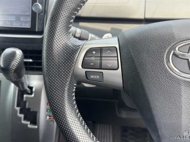 トヨタ ヴォクシー ZS 煌Ⅲ 徳島県 2013(平25)年 10.9万km ホワイトパールクリスタルシャイン 純正SDナビ/（Bluetooth/CD/DVD/フルセグ/SD）/バックカメラ/両側パワースライドドア/スマートキー/プッシュスタート/パドルシフト/電格ミラー/ウインカーミラー