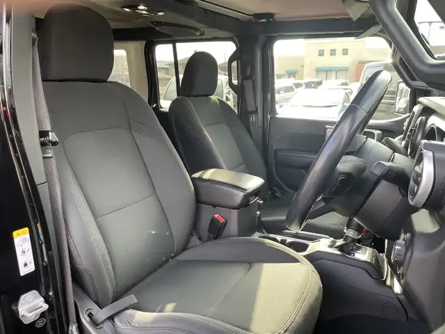 クライスラー・ジープ ジープ ラングラー アンリミテッド スポーツ 長崎県 2019(令1)年 9.4万km 黒 純正ディスプレイオーディオ/BT/USB/AUX/バック/サイドカメラ/クルーズコントロール/純正17インチAW/オートライト/ETC