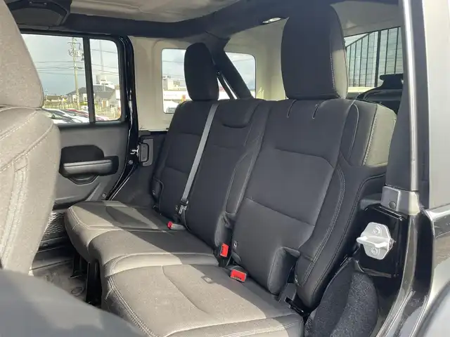 クライスラー・ジープ ジープ ラングラー アンリミテッド スポーツ 長崎県 2019(令1)年 9.4万km 黒 純正ディスプレイオーディオ/BT/USB/AUX/バック/サイドカメラ/クルーズコントロール/純正17インチAW/オートライト/ETC