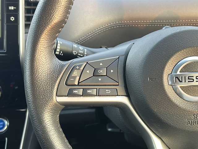 日産 セレナ e－パワー ハイウェイスター V 宮城県 2020(令2)年 3.5万km インペリアルアンバーP 禁煙車/プロパイロット/エマージェンシーブレーキ/ブラインドスポットモニター/アラウンドビューモニター/車線逸脱警報/道路標識表示/純正10型ナビ/【地図SDカード無し】/・フルセグTV/・CD/DVD.BT.CD/両側パワースライドドア/・ハンズフリーオートスライド/ビルトインETC/ドライブレコーダー（FR）/LEDヘッドライト/LEDフォグライト/革巻きステアリング/プッシュスタート/スマートキー×2/純正フロアマット/社外15インチAW
