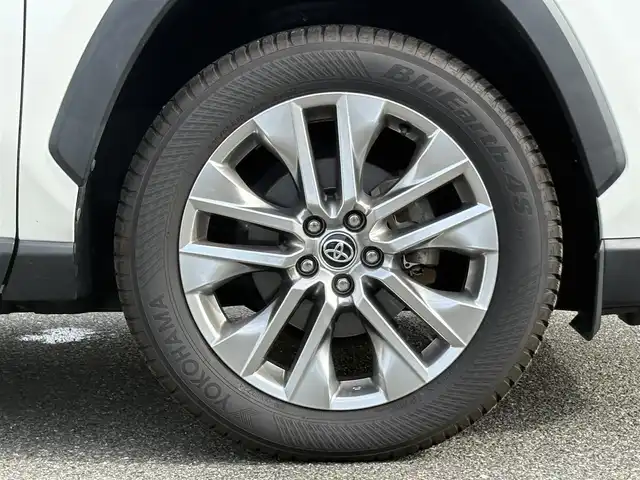 トヨタ ＲＡＶ４ G Zパッケージ 山口県 2020(令2)年 5.4万km ホワイトパールクリスタルシャイン ワンオーナー/大型サンルーフ/黒レザーシート/前席シートヒーター/パワーシート/パワーバックドア/社外9型ナビ フルセグTV CD DVD BT/バックカメラ/デジタルインナーミラー/スマートキー2個/衝突被害軽減ブレーキ/レーダークルーズコントロール/レーンアシスト/オートマチックハイビーム/ブラインドスポットモニタ/LEDオートヘッドライト/フォグライト/ビルトインETC/前後ドラレコ/ステアリングリモコン/19インチアルミホイール/W サイド カーテン ニー エアバッグ/保証書　取説 ナビ取説/禁煙車
