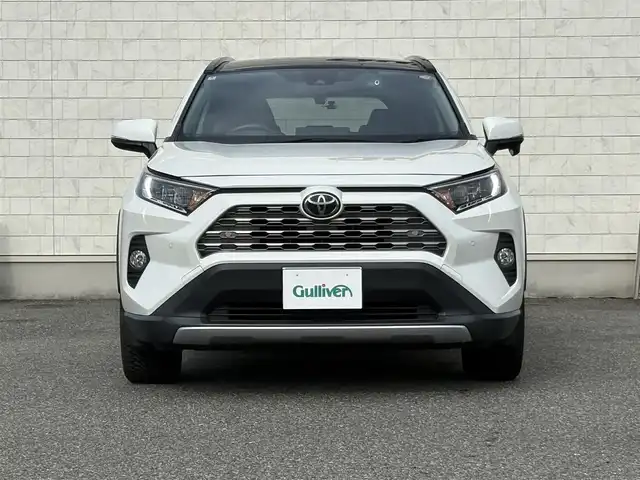 トヨタ ＲＡＶ４ G Zパッケージ 山口県 2020(令2)年 5.4万km ホワイトパールクリスタルシャイン ワンオーナー/大型サンルーフ/黒レザーシート/前席シートヒーター/パワーシート/パワーバックドア/社外9型ナビ フルセグTV CD DVD BT/バックカメラ/デジタルインナーミラー/スマートキー2個/衝突被害軽減ブレーキ/レーダークルーズコントロール/レーンアシスト/オートマチックハイビーム/ブラインドスポットモニタ/LEDオートヘッドライト/フォグライト/ビルトインETC/前後ドラレコ/ステアリングリモコン/19インチアルミホイール/W サイド カーテン ニー エアバッグ/保証書　取説 ナビ取説/禁煙車