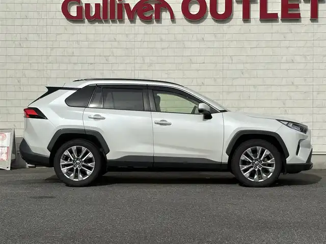 トヨタ ＲＡＶ４ G Zパッケージ 山口県 2020(令2)年 5.4万km ホワイトパールクリスタルシャイン ワンオーナー/大型サンルーフ/黒レザーシート/前席シートヒーター/パワーシート/パワーバックドア/社外9型ナビ フルセグTV CD DVD BT/バックカメラ/デジタルインナーミラー/スマートキー2個/衝突被害軽減ブレーキ/レーダークルーズコントロール/レーンアシスト/オートマチックハイビーム/ブラインドスポットモニタ/LEDオートヘッドライト/フォグライト/ビルトインETC/前後ドラレコ/ステアリングリモコン/19インチアルミホイール/W サイド カーテン ニー エアバッグ/保証書　取説 ナビ取説/禁煙車