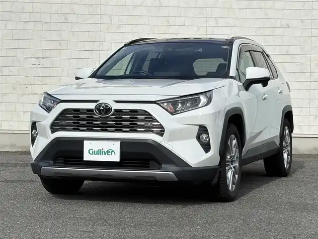 トヨタ ＲＡＶ４ G Zパッケージ 山口県 2020(令2)年 5.4万km ホワイトパールクリスタルシャイン ワンオーナー/大型サンルーフ/黒レザーシート/前席シートヒーター/パワーシート/パワーバックドア/社外9型ナビ フルセグTV CD DVD BT/バックカメラ/デジタルインナーミラー/スマートキー2個/衝突被害軽減ブレーキ/レーダークルーズコントロール/レーンアシスト/オートマチックハイビーム/ブラインドスポットモニタ/LEDオートヘッドライト/フォグライト/ビルトインETC/前後ドラレコ/ステアリングリモコン/19インチアルミホイール/W サイド カーテン ニー エアバッグ/保証書　取説 ナビ取説/禁煙車