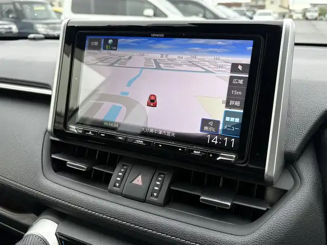 トヨタ ＲＡＶ４ G Zパッケージ 大分県 2020(令2)年 5.4万km ホワイトパールクリスタルシャイン ワンオーナー/大型サンルーフ/黒レザーシート/前席シートヒーター/パワーシート/パワーバックドア/社外9型ナビ フルセグTV CD DVD BT/バックカメラ/デジタルインナーミラー/スマートキー2個/衝突被害軽減ブレーキ/レーダークルーズコントロール/レーンアシスト/オートマチックハイビーム/ブラインドスポットモニタ/LEDオートヘッドライト/フォグライト/ビルトインETC/前後ドラレコ/ステアリングリモコン/19インチアルミホイール/W サイド カーテン ニー エアバッグ/保証書　取説 ナビ取説/禁煙車