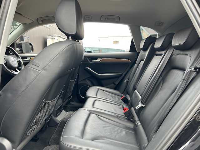 アウディ Ｑ５ 2．0 TFSI クワトロ 道東・釧路十勝 2014(平26)年 11万km 黒 4WD/純正HDDナビ（CD/Bluetooth/フルセグTV）/バックカメラ/ETC/ドライブレコーダー/クルーズコントロール/パーキングセンサー/レザーシート/シートヒーター/メモリ機能付パワーシート/パワーバックドア/LEDライト/純正13インチアルミホイール/スペアキー/説明書