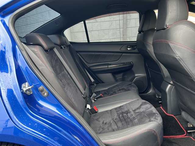 スバル ＷＲＸ Ｓ４ 2．0GT‐S アイサイト 神奈川県 2015(平27)年 7.6万km WRブルーパール 純正ナビ（CD/DVD/SD/USB/フルセグTV)/バックカメラ/前方ドライブレコーダー/ETC/レーダークルーズコントロール/パドルシフト/STIフルエアロ/STIアルミホイール/STIフロアマット/STIステアリング/アイサイト/車線逸脱機能/衝突軽減システム/ダウンヒルアシストコントロール/横滑り防止装置/電動パーキングブレーキ/ルームミラー型レーダー探知/ISOFIX/ステアリングスイッチ/オートライト/スペアキー×１/保証書/取扱説明書