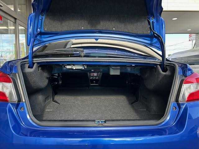 スバル ＷＲＸ Ｓ４ 2．0GT‐S アイサイト 埼玉県 2015(平27)年 7.6万km WRブルーパール 純正ナビ（CD/DVD/SD/USB/フルセグTV)/バックカメラ/前方ドライブレコーダー/ETC/レーダークルーズコントロール/パドルシフト/STIフルエアロ/STIアルミホイール/STIフロアマット/STIステアリング/アイサイト/車線逸脱機能/衝突軽減システム/ダウンヒルアシストコントロール/横滑り防止装置/電動パーキングブレーキ/ルームミラー型レーダー探知/ISOFIX/ステアリングスイッチ/オートライト/スペアキー×１/保証書/取扱説明書