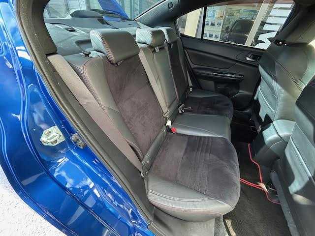 スバル ＷＲＸ Ｓ４ 2．0GT‐S アイサイト 埼玉県 2015(平27)年 7.6万km WRブルーパール 純正ナビ（CD/DVD/SD/USB/フルセグTV)/バックカメラ/前方ドライブレコーダー/ETC/レーダークルーズコントロール/パドルシフト/STIフルエアロ/STIアルミホイール/STIフロアマット/STIステアリング/アイサイト/車線逸脱機能/衝突軽減システム/ダウンヒルアシストコントロール/横滑り防止装置/電動パーキングブレーキ/ルームミラー型レーダー探知/ISOFIX/ステアリングスイッチ/オートライト/スペアキー×１/保証書/取扱説明書
