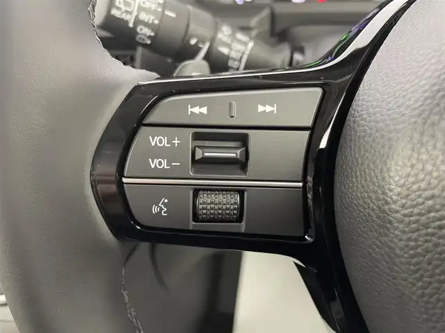 ホンダ ステップワゴン eHEV エアー EX 大分県 2025(令7)年 0.1千km プラチナホワイトパール 純正ナビ/FM/AM/フルセグＴＶ/applecarplay/androidauto/オットマン/フリップダウンモニター/バックカメラ/シートヒーター（D/N）/パワーバックドア/電子パーキング/オートホールド/ホンダセンシング/・衝突軽減ブレーキ/・先行発進お知らせ機能/・コーナーセンサー/・BSM/・後方支援/オートハイビーム/パドルシフト