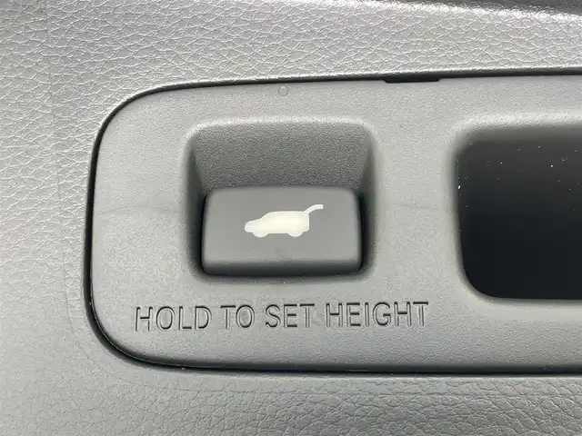 ホンダ ステップワゴン eHEV エアー EX 大分県 2025(令7)年 0.1千km プラチナホワイトパール 純正ナビ/FM/AM/フルセグＴＶ/applecarplay/androidauto/オットマン/フリップダウンモニター/バックカメラ/シートヒーター（D/N）/パワーバックドア/電子パーキング/オートホールド/ホンダセンシング/・衝突軽減ブレーキ/・先行発進お知らせ機能/・コーナーセンサー/・BSM/・後方支援/オートハイビーム/パドルシフト