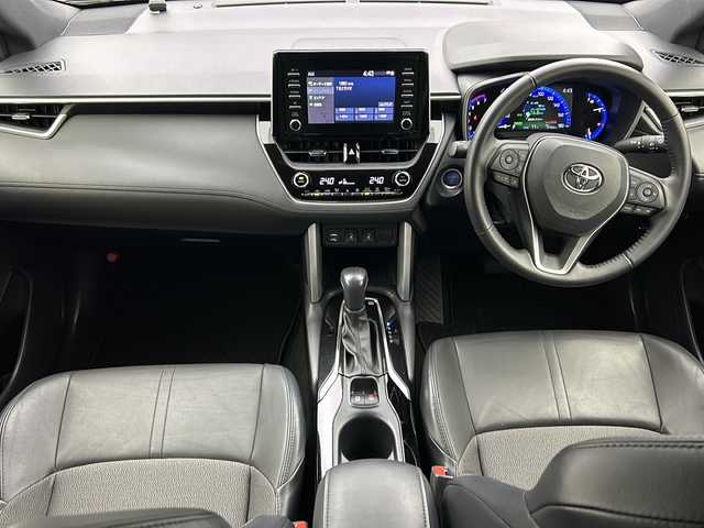 トヨタ カローラ クロス ハイブリッド Z 宮城県 2022(令4)年 5.2万km アティチュードブラックマイカ 純正ディスプレイオーディオナビ/・BT接続/AM/FM/純正18インチホイール/フルセグTV/トヨタセーフティセンス/・衝突被害軽減ブレーキ/・プリクラッシュセーフティ/・レーダークルーズコントロール/・ドライバー異常時対応システム/LEDヘッドライト/・フォグランプ/・レベライザー/・オートハイビーム/DN席シートヒーター/パワーシート/パワーバックドア/電動格納ミラー