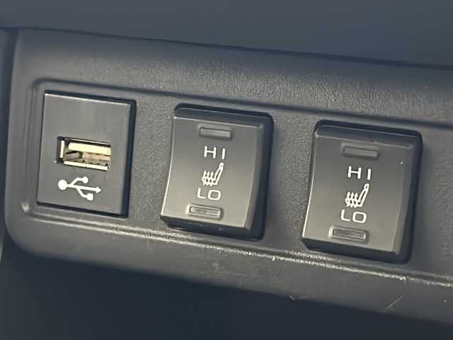 トヨタ カローラ クロス ハイブリッド Z 宮城県 2022(令4)年 5.2万km アティチュードブラックマイカ 純正ディスプレイオーディオナビ/・BT接続/AM/FM/純正18インチホイール/フルセグTV/トヨタセーフティセンス/・衝突被害軽減ブレーキ/・プリクラッシュセーフティ/・レーダークルーズコントロール/・ドライバー異常時対応システム/LEDヘッドライト/・フォグランプ/・レベライザー/・オートハイビーム/DN席シートヒーター/パワーシート/パワーバックドア/電動格納ミラー