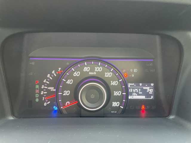 ホンダ ステップワゴン スパーダ Z 石川県 2011(平23)年 13.2万km パール ４WD/社外メモリーナビ/フルセグTV/バックカメラ/両側パワースライドドア/スマートキー/純正アルミホイール/電動ミラー/ETC