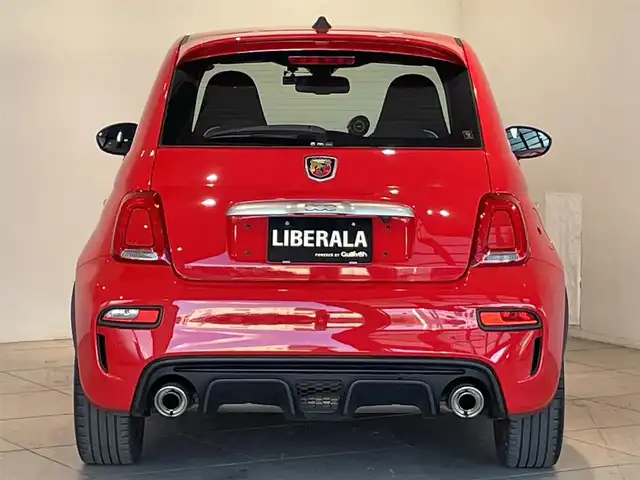 アバルト ５９５ 愛知県 2018(平30)年 2.2万km 赤 純正ディスプレイオーディオ　/Ｂｌｕｅｔｏｏｔｈ　/バックカメラ　/ＡｐｐｌｅＣａｒＰｌａｙ　/社外レーダー　/ドライブレコーダー　/ＥＴＣ　/フォグライト　/純正アルミホイール　/コーナーセンサー