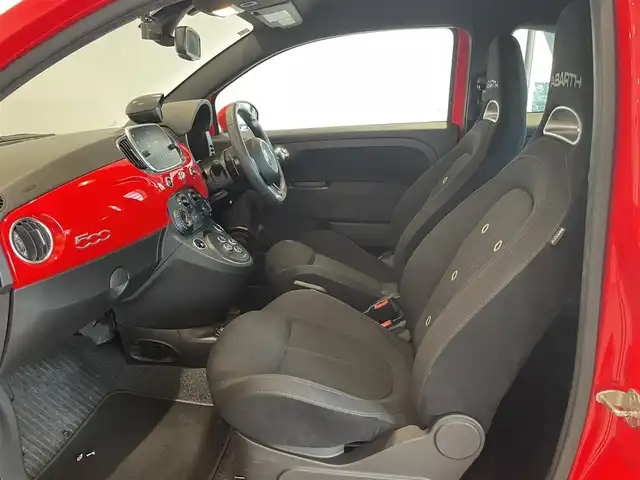 アバルト ５９５ 愛知県 2018(平30)年 2.2万km 赤 純正ディスプレイオーディオ　/Ｂｌｕｅｔｏｏｔｈ　/バックカメラ　/ＡｐｐｌｅＣａｒＰｌａｙ　/社外レーダー　/ドライブレコーダー　/ＥＴＣ　/フォグライト　/純正アルミホイール　/コーナーセンサー