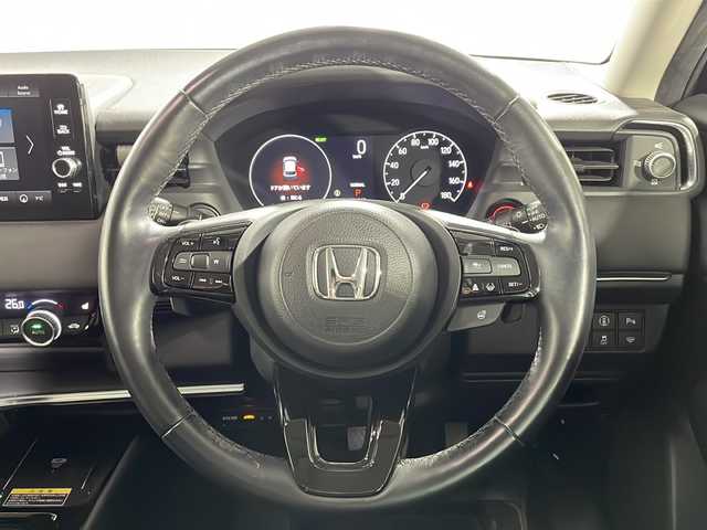 ホンダ ヴェゼル ハイブリッド e:HEV Z 広島県 2021(令3)年 5.5万km クリスタルブラックパール 純正９型ナビ/バックカメラ/シートヒーター/ブラインドスポットモニター/ＥＴＣ/レーダークルーズコントロール/フルセグ/ステアリングヒーター/オートマチックハイビーム/ワイヤレス充電/電動リアゲート/エアバッグ(運転席/助手席/サイド/カーテン)/純正18インチアルミホイール(225/50/R18)