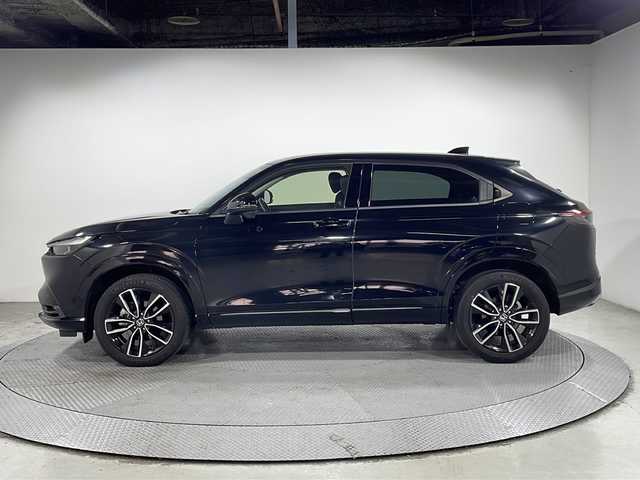 ホンダ ヴェゼル ハイブリッド e:HEV Z 広島県 2021(令3)年 5.5万km クリスタルブラックパール 純正９型ナビ/バックカメラ/シートヒーター/ブラインドスポットモニター/ＥＴＣ/レーダークルーズコントロール/フルセグ/ステアリングヒーター/オートマチックハイビーム/ワイヤレス充電/電動リアゲート/エアバッグ(運転席/助手席/サイド/カーテン)/純正18インチアルミホイール(225/50/R18)