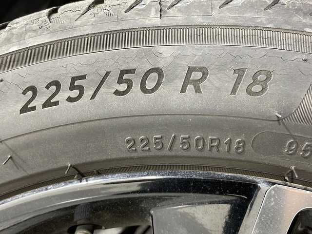 ホンダ ヴェゼル ハイブリッド e:HEV Z 広島県 2021(令3)年 5.5万km クリスタルブラックパール 純正９型ナビ/バックカメラ/シートヒーター/ブラインドスポットモニター/ＥＴＣ/レーダークルーズコントロール/フルセグ/ステアリングヒーター/オートマチックハイビーム/ワイヤレス充電/電動リアゲート/エアバッグ(運転席/助手席/サイド/カーテン)/純正18インチアルミホイール(225/50/R18)