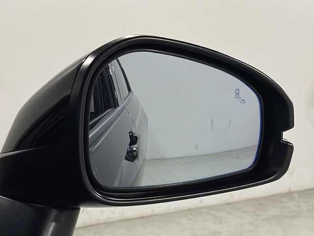 ホンダ ヴェゼル ハイブリッド e:HEV Z 広島県 2021(令3)年 5.5万km クリスタルブラックパール 純正９型ナビ/バックカメラ/シートヒーター/ブラインドスポットモニター/ＥＴＣ/レーダークルーズコントロール/フルセグ/ステアリングヒーター/オートマチックハイビーム/ワイヤレス充電/電動リアゲート/エアバッグ(運転席/助手席/サイド/カーテン)/純正18インチアルミホイール(225/50/R18)