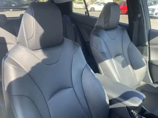 トヨタ プリウス A ツーリングセレクション 福岡県 2018(平30)年 4.6万km ホワイトパールクリスタルシャイン ワンオーナー/アダプティブクルーズコントロール/レーンキープアシスト/社外メモリナビ/Bluetooth/フルセグTV/バックカメラ/LEDヘッドライト/オートライト/オートハイビーム/黒革シート/前席シートヒーター/純正17インチアルミホイール/ETC/取扱説明書/保証書/スペアキー×1