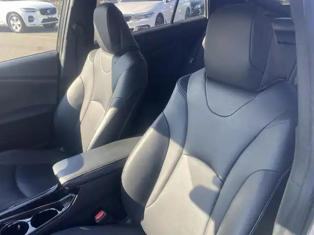 トヨタ プリウス A ツーリングセレクション 福岡県 2018(平30)年 4.6万km ホワイトパールクリスタルシャイン ワンオーナー/アダプティブクルーズコントロール/レーンキープアシスト/社外メモリナビ/Bluetooth/フルセグTV/バックカメラ/LEDヘッドライト/オートライト/オートハイビーム/黒革シート/前席シートヒーター/純正17インチアルミホイール/ETC/取扱説明書/保証書/スペアキー×1