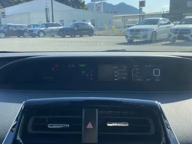 トヨタ プリウス A ツーリングセレクション 福岡県 2018(平30)年 4.6万km ホワイトパールクリスタルシャイン ワンオーナー/アダプティブクルーズコントロール/レーンキープアシスト/社外メモリナビ/Bluetooth/フルセグTV/バックカメラ/LEDヘッドライト/オートライト/オートハイビーム/黒革シート/前席シートヒーター/純正17インチアルミホイール/ETC/取扱説明書/保証書/スペアキー×1