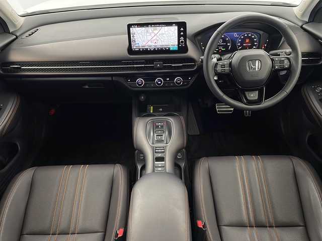 ホンダ ＺＲ－Ｖ ハイブリッド e:HEV Z 栃木県 2023(令5)年 2.5万km プラチナホワイトパール ワンオーナー/本革シート/BOSEプレミアムサウンドシステム/純正7インチワイドナビ/・フルセグTV/AM/FM/・Apple CarPlay/Android Auto/Bluetooth/USB/HDMI/ホンダセンシング/・衝突軽減ブレーキ/・誤発進抑制/・路外逸脱抑制/・パーキングセンサー/・渋滞追従機能付アダプティブクルーズコントロール/・車線維持支援/・アダプティブドライビングビーム/・ブラインドスポットモニタリング/・歩行者事故低減ステアリング/・先行者発進お知らせ/・標識認識/マルチビューカメラ/ビルトインETC2.0/ワイヤレス充電/電動リアゲート/純正前後ドライブレコーダー/ハーフレザーシート(合皮)/シートヒーター(D/N席)/パワーシート(D/N席)/ヒルディセントコントロール/LEDヘッドライト/フォグランプ/純正18インチアルミホイール/ドアバイザー/純正フロアマット/サイド+カーテンエアバッグ/スマートキー×2本/保証書、取扱説明書