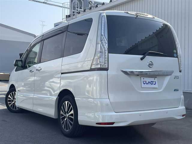 日産 セレナ ハイウェイS S HV Aセーフ 大阪府 2014(平26)年 9.4万km ブリリアントホワイトパール 純正ナビ/フルセグテレビ/全方位カメラ/アイドリングストップ/衝突軽減システム/横滑り防止/両側パワースライドドア/ETC/HID/ドアバイザー/寒冷地仕様/取説（車両・ナビ）/保証書/スペアスマートキー