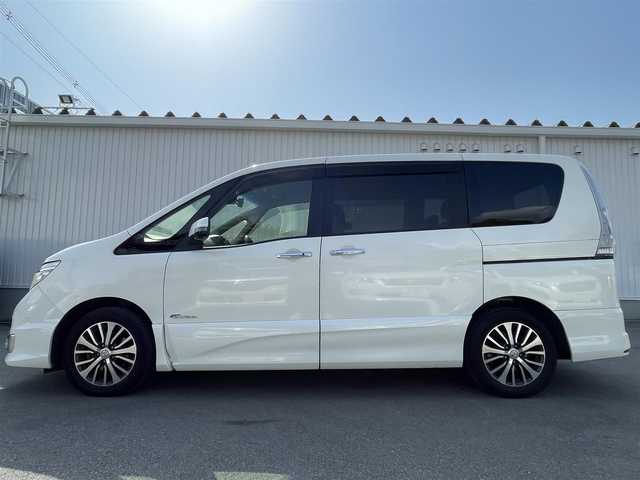 日産 セレナ ハイウェイS S HV Aセーフ 大阪府 2014(平26)年 9.4万km ブリリアントホワイトパール 純正ナビ/フルセグテレビ/全方位カメラ/アイドリングストップ/衝突軽減システム/横滑り防止/両側パワースライドドア/ETC/HID/ドアバイザー/寒冷地仕様/取説（車両・ナビ）/保証書/スペアスマートキー