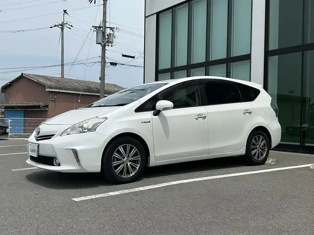 トヨタ プリウス α S チューンブラック 和歌山県 2014(平26)年 14.6万km ホワイトパールクリスタルシャイン 純正ナビ/バックカメラ/フルセグTV/BT/ステアリングスイッチ/ETC/ドライブレコーダー/フロアマット/ドアバイザー/野外アルミホイール/電動格納ミラー/ウインカーミラー/キセノンヘッドライト/フォグランプ