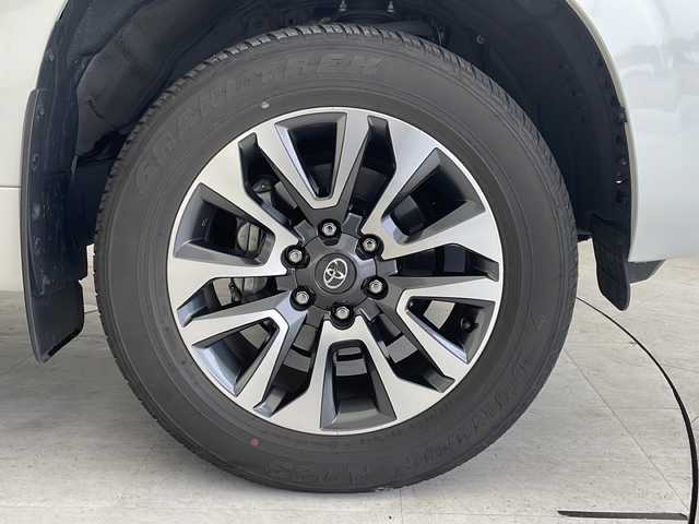 トヨタ ランドクルーザー プラド TX Lパッケージ 愛知県 2023(令5)年 2.4万km ホワイトパールクリスタルシャイン 衝突軽減システム/純正9型ディズプレイオーディオ　ナビあり/全方位カメラ/サンルーフ/レーダークルーズコントロール/シートヒーター/エアシート/フルセグ/バックカメラ/パワーシート/コーナーセンサー/ルーフレール/ETC2.0/LEDヘッドライト/オートマチックハイビーム/ドライブレコーダー/ステアリングスイッチ/スマートキー/プッシュスタート