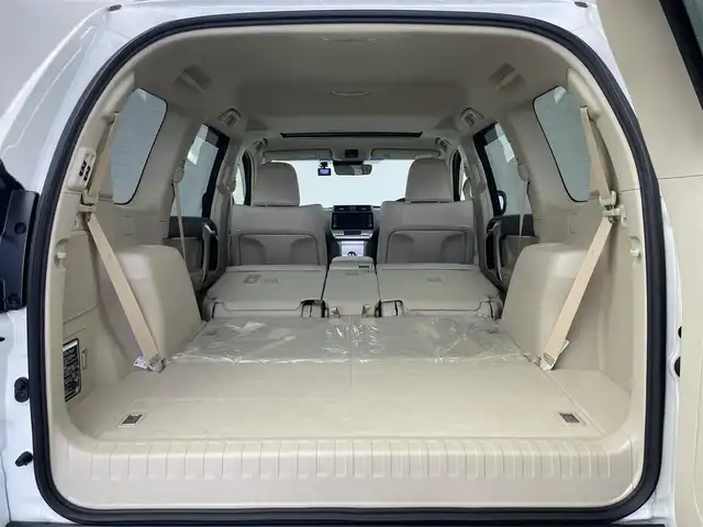 トヨタ ランドクルーザー プラド TX Lパッケージ 埼玉県 2023(令5)年 2.4万km ホワイトパールクリスタルシャイン 衝突軽減システム/ディズプレイオーディオ　ナビあり/全方位カメラ/サンルーフ/レーダークルーズコントロール/シートヒーター/エアシート/フルセグ/バックカメラ/パワーシート/コーナーセンサー/ルーフレール/ETC2.0/LEDヘッドライト/オートマチックハイビーム/ドライブレコーダー/ステアリングスイッチ/スマートキー/プッシュスタート
