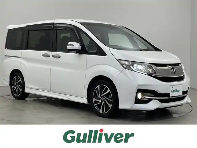 ホンダ ステップワゴン スパーダ クールスピリット 埼玉県 2016(平28)年 6.5万km ホワイトオーキッドパール 純正ナビ　フリップダウンモニター　バックカメラ　ビルトインＥＴＣ　両側パワースライドドア　アダクティブクルーズコントロール　シートヒーター　ＬＥＤ　ドラレコ　ハーフレザー　オートライト　スマートキー