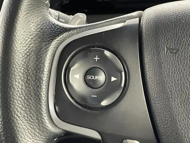 ホンダ ステップワゴン スパーダ クールスピリット 埼玉県 2016(平28)年 6.5万km ホワイトオーキッドパール 純正ナビ　フリップダウンモニター　バックカメラ　ビルトインＥＴＣ　両側パワースライドドア　アダクティブクルーズコントロール　シートヒーター　ＬＥＤ　ドラレコ　ハーフレザー　オートライト　スマートキー