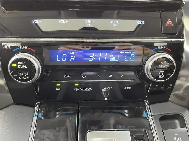トヨタ アルファードハイブリット SR 富山県 2018(平30)年 5.8万km ホワイトパールクリスタルシャイン サンルーフ/純正10型ナビ（NSZN-Z66T）（CD DVD BT MSV（SD））/フルセグTV/純正12.1型フリップダウンモニター（V12T-R66C）/黒革調シート/前後ドラレコ（MRV-MR450）/デジタルインナーミラー/パワーバックドア/ACC/プリクラッシュセーフティ（PCS）/レーンキープ（LTA）/先行車発進告知/両側パワースライドドア/バックカメラ/前後コーナーセンサー/ビルトインETC2.0/天井照明16色/LEDヘッドライト/フォグ/スマートキー＋プッシュスタート/純正マット・バイザー/前席パワーシート・エアシート/運転席シートメモリー/保証書、取説