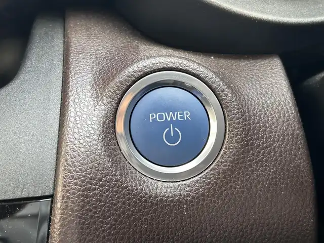 トヨタ ヤリスクロス ハイブリッド Z 滋賀県 2022(令4)年 1.8万km ダークブルーマイカM ワンオーナー/ディーラーナビ/　【AM・FM/CD/Bluetooth/TV/USB】/バックカメラ　【全方位】/ハーフレザーシート/運転席・助手席　シートヒーター/パワーシート/レーントレーシングアシスト/リヤクロストラフィックアラート/パーキングサポートブレーキ/ロードサインアシスト/横滑り防止システム/コーナーセンサー/ダウンヒルアシストコントロール/パワーバックドア/電格ミラー/ウィンカーミラー/Autoハイビーム/前後ドライブレコーダー/ETC2.0
